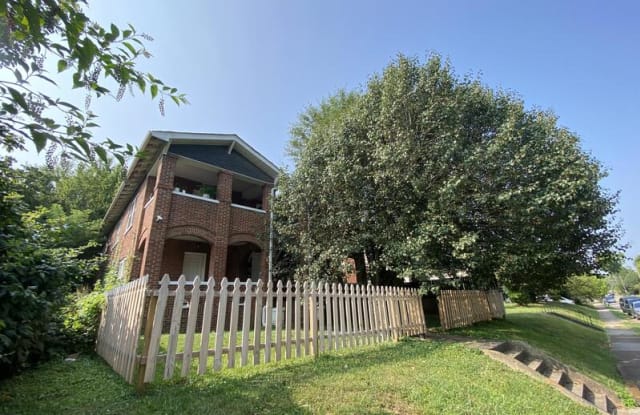 2062 East 5th Avenue - 3 - 2062 East 5th Avenue, Knoxville, TN 37917