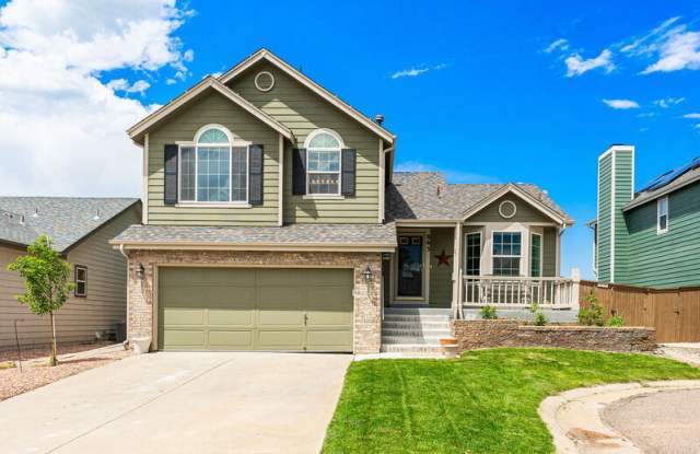 863 Homestead Dr