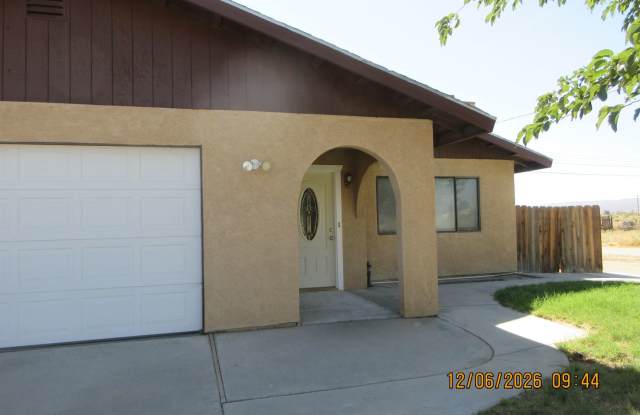 Beautiful and Spacious 4bd 2ba