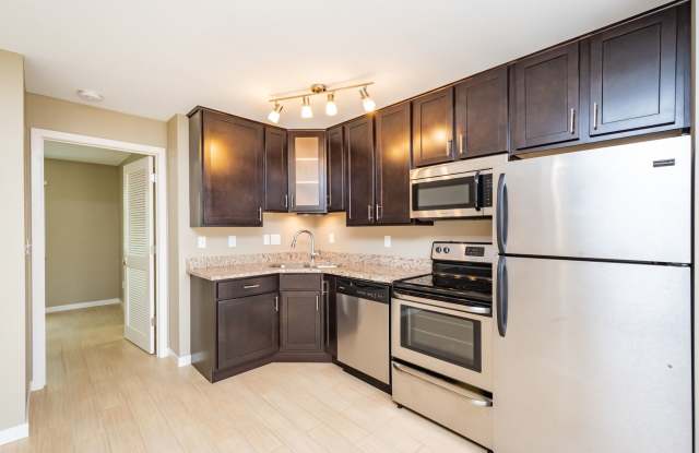 Photo of 205 1/2 6th St