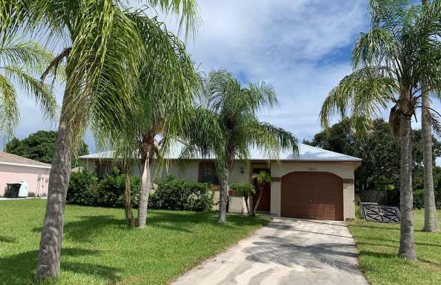 Single family rental home  located East of US 1 off Walton  Rd 2/1/1