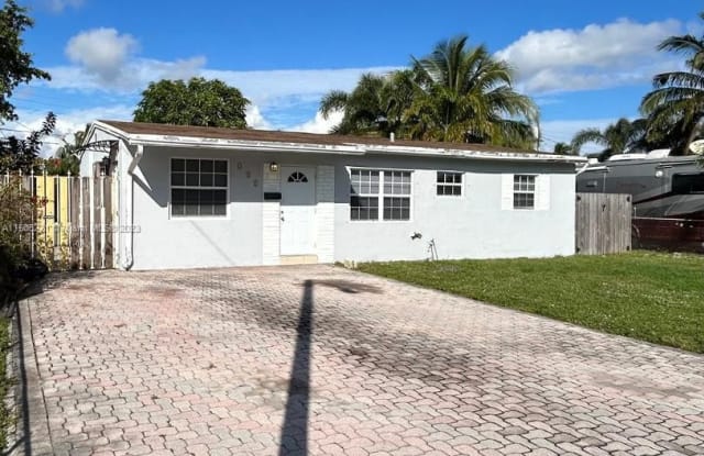 411 NE 58th - 411 Northeast 58th Street, Oakland Park, FL 33334