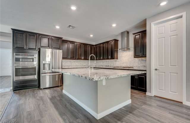 12380 Notch Trail Avenue