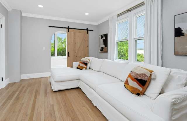 137 Rock Spring Road