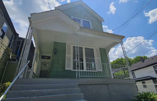 1739 Holloway Avenue