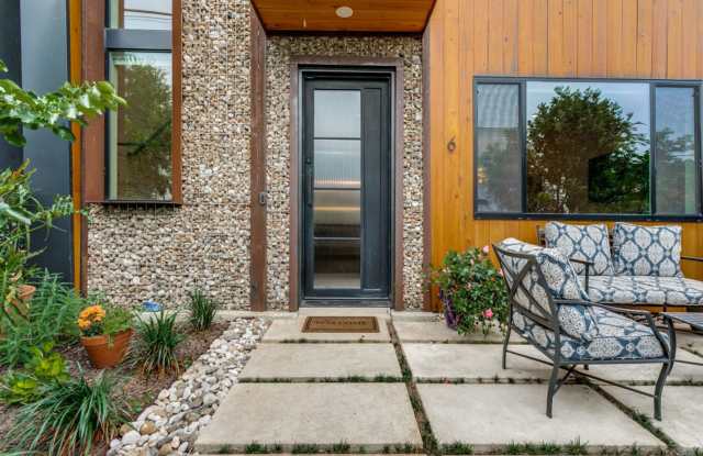 STUNNING LUXURY HOME IN LONE STAR DISTRICT