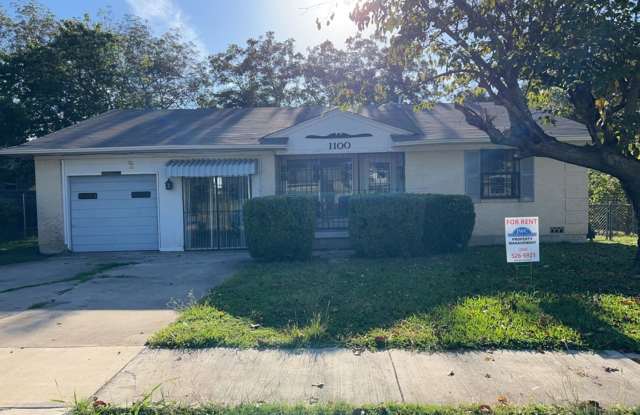 Photo of 1100 Pine Drive, Killeen