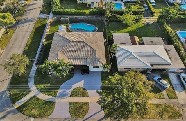 Photo of 1102 Meadowlark Ave