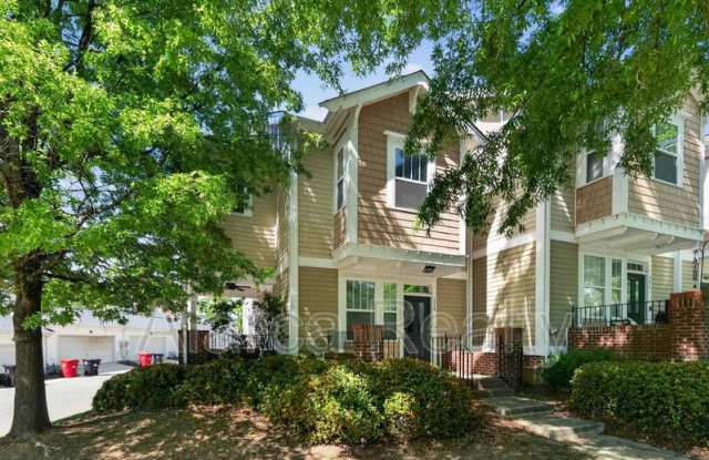 330 Davidson Gateway Dr