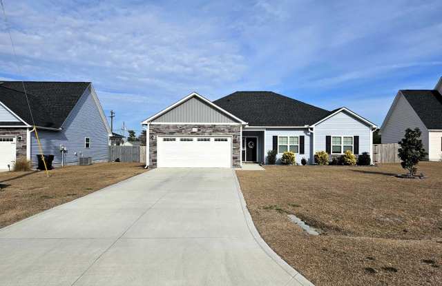 703 Pandion Court - 703 Pandion Court, Onslow County, NC 28445