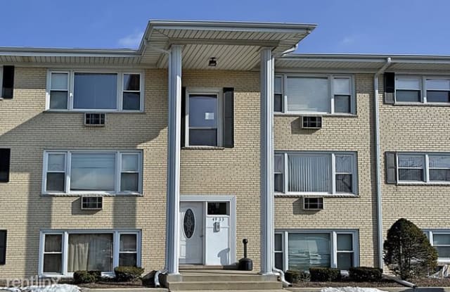 4934 N Leonard Dr Unit 1B - 4934 N Leonard Dr, Norridge, IL 60706