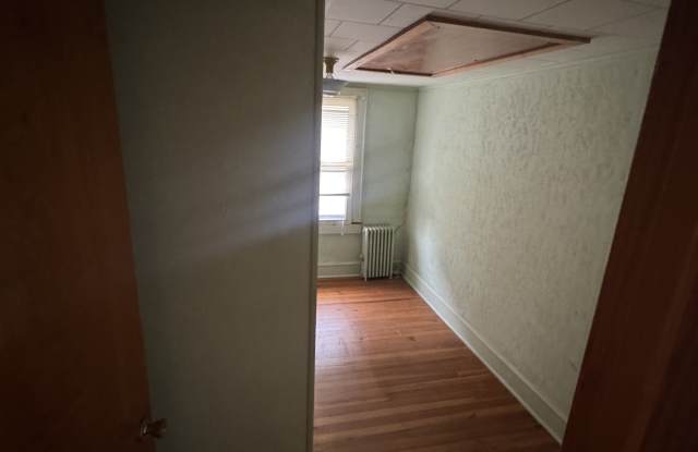 Photo of 257 Main St