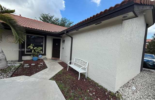 Photo of 14980 SW 49th Ln