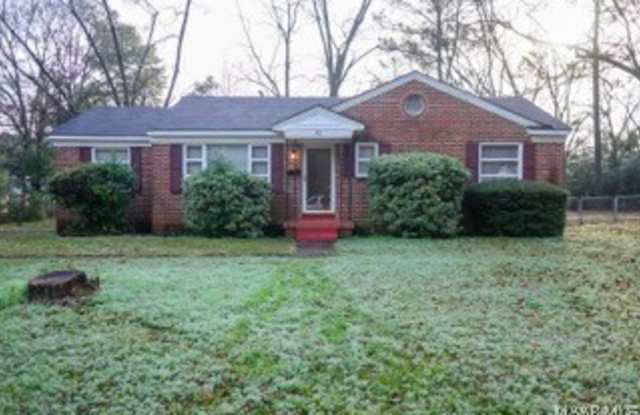 42 HOLLIDAY Drive - 42 Holliday Drive, Montgomery, AL 36109