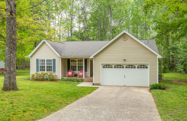 907 Mclean Ave - 907 Mclean Avenue, Walden, TN 37377