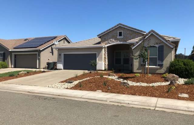 Single Story Home Backs up to Open Space in Lincoln - 467 Darlington Way, Lincoln, CA 95648