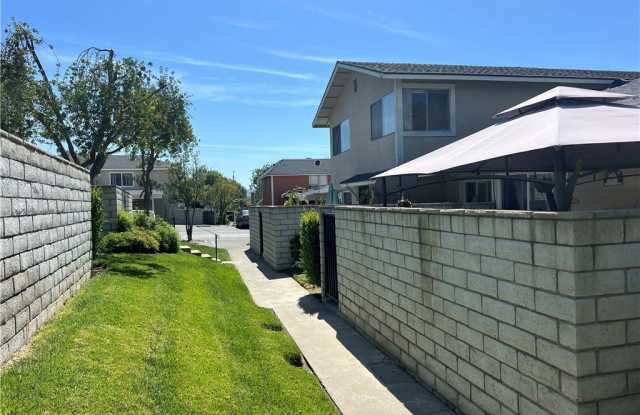 1346 E Fairgrove Avenue