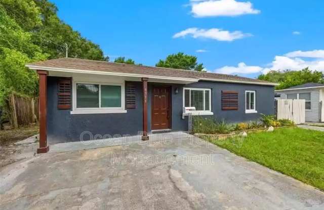 9511 N Dartmouth Ave.