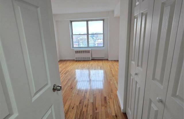 3412 113th Street unit: 7L