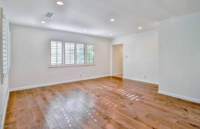 4915 Newcastle Avenue