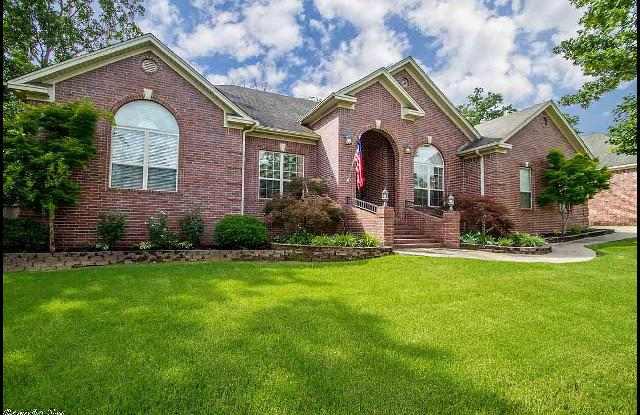 6632 Gap Point Circle