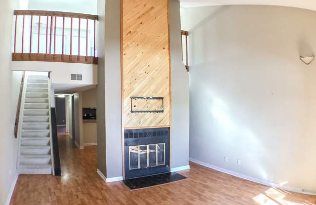 540 S Forest St Unit 3-201