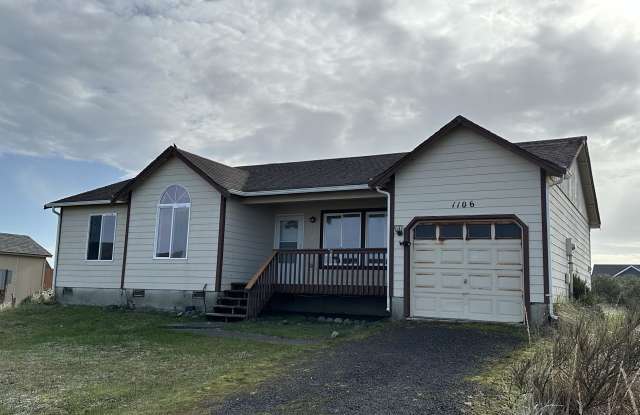 1106 Fairwood Dr