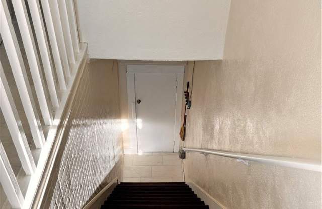 3672 S Western Avenue