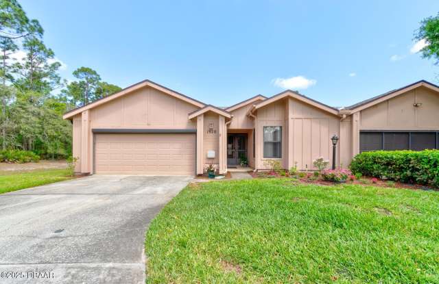 Photo of 1928 Sprucewood Way