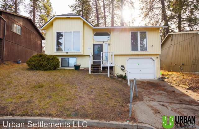 4232 E 11th Ave - 4232 East 11th Avenue, Spokane, WA 99202