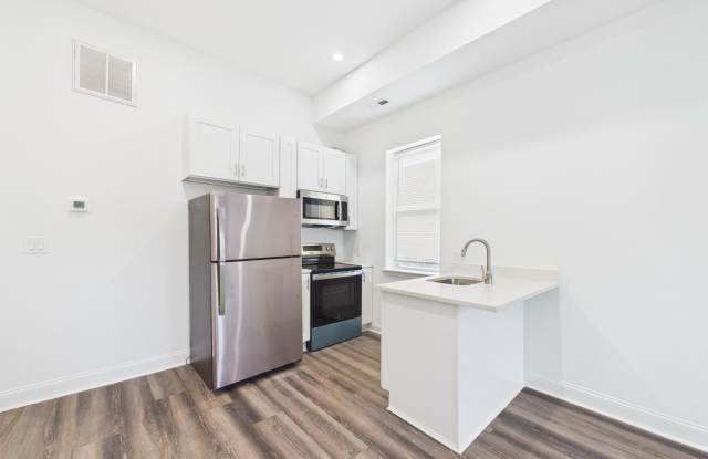 1315 HARLEM Avenue