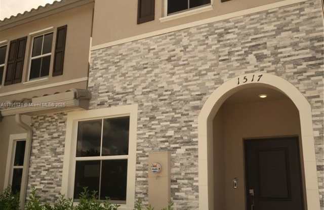 Photo of 1517 SE 27th Rd