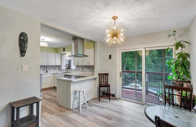 14 Shireford Lane