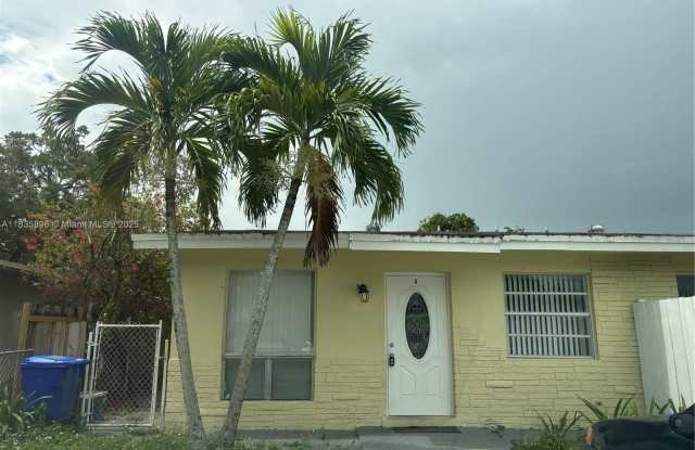 Photo of 4156 SW 24th St