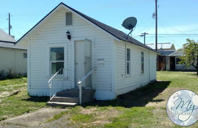 Photo of 213 7th Ave S