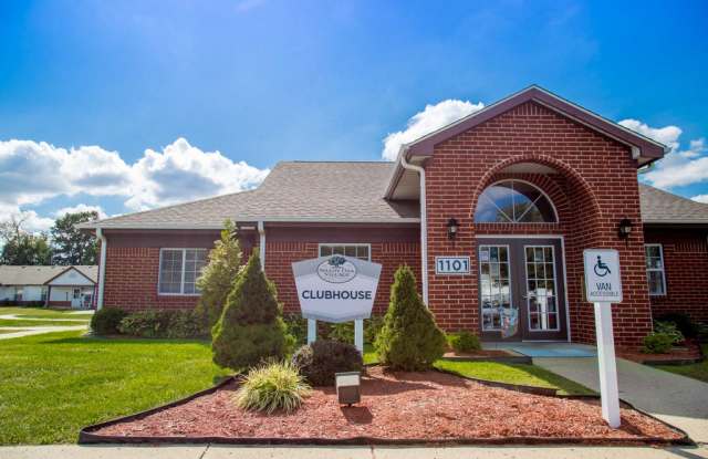 Photo of Shady Oak Village - Senior Living Apartments