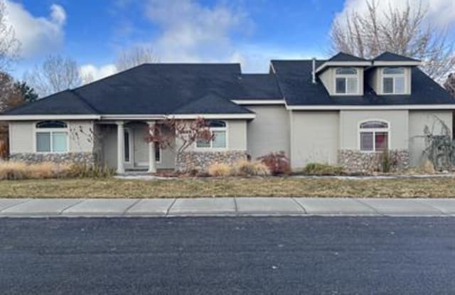 2664 East Bridgecreek Drive - 2664 East Bridgecreek Drive, Eagle, ID 83616