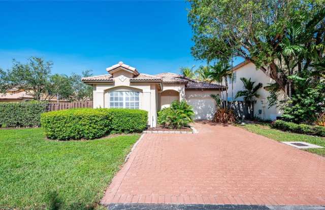 5048 NW 112th Ct