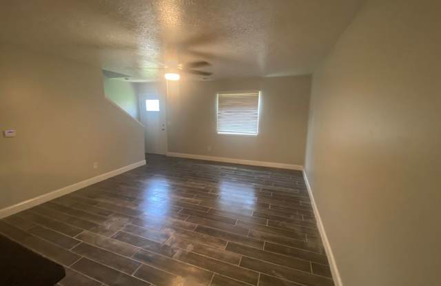 3250 Summerhill Lane