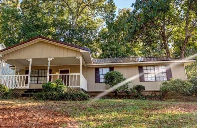 Great 3 Bed 2 Bath House for Rent/ Trussville – Won’t Last Long!
