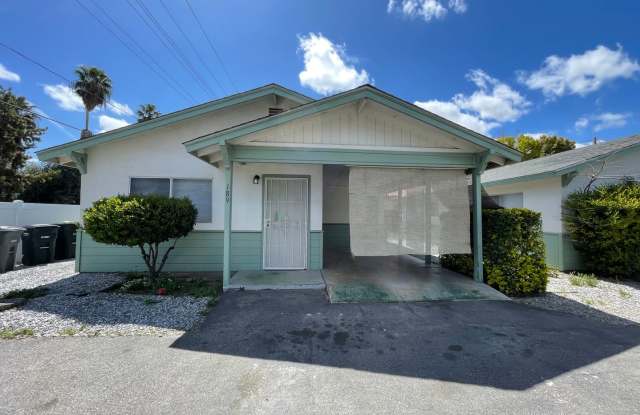 Photo of Cozy One Bedroom One Bathroom Cottage Home in Hemet!