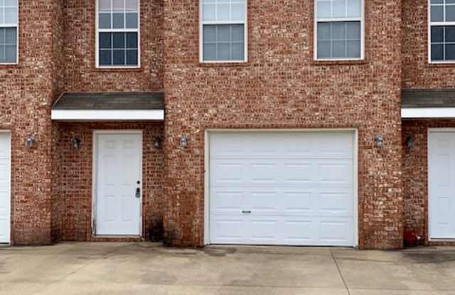 4100 SW Shadow Rock Pl - 2