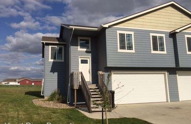 3336 Stephanie Dr