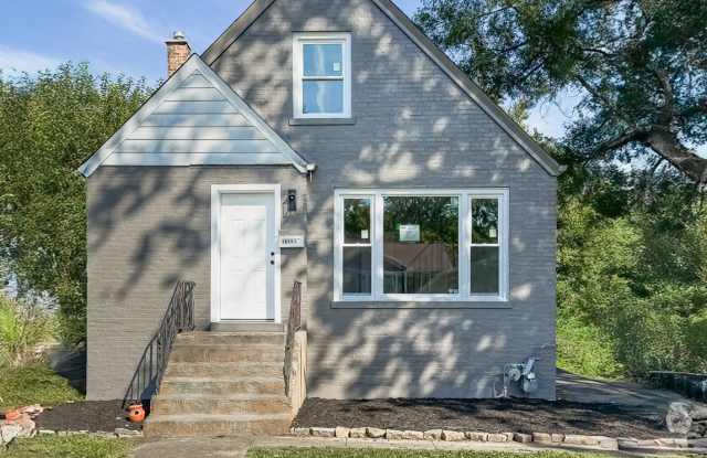 Photo of 18351 Dixie Highway