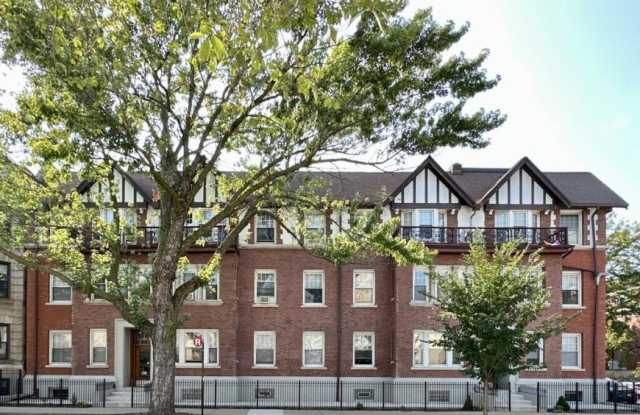 Photo of 4452 Sheridan