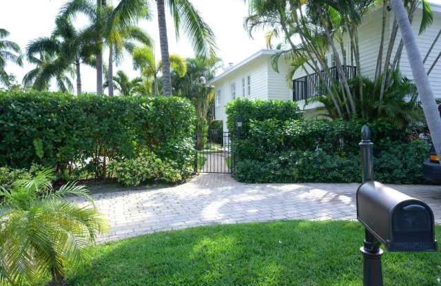 336 Marlborough Pl - 336 Marlborough Place, West Palm Beach, FL 33405