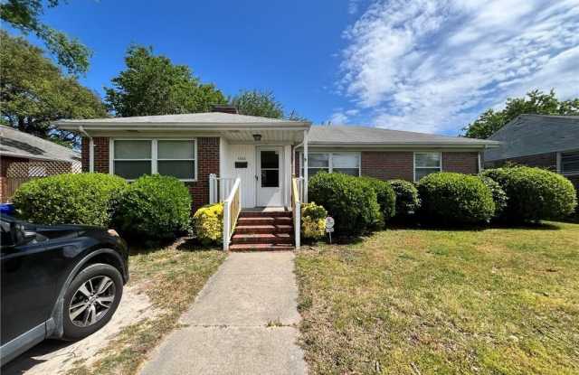 1360 Kingston AVE - 1360 Kingston Avenue, Norfolk, VA 23503