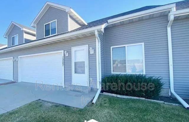 1307 Audrey St SE - 1307 Audrey Street Southeast, Bondurant, IA 50035