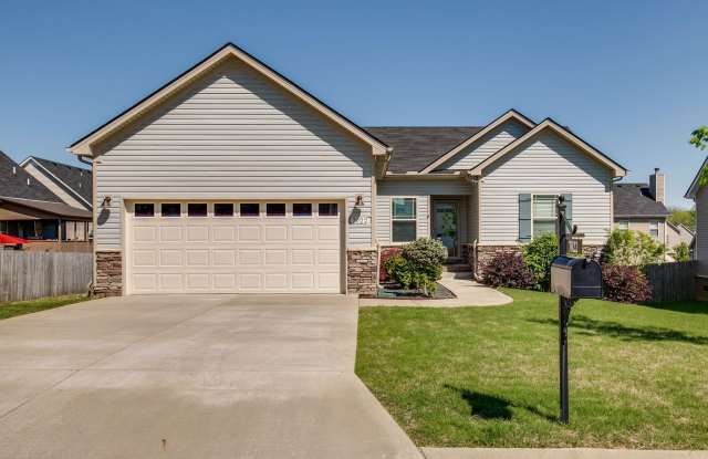 7022 Lakota Dr