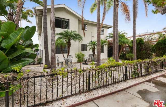 1934 18th St unit: 2